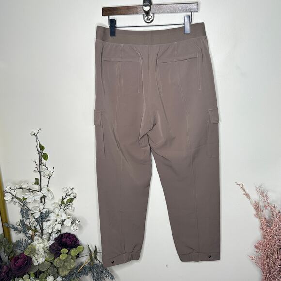 ATHLETA Endless High Rise Cargo Pant Rustic Beige Tan Sz 12 {JJ47} - Picture 4 of 7